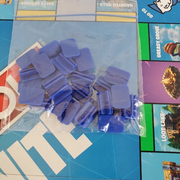 Fortnite Edition MONOPOLY Board Game Original 2018 Ages 13+ Strategy Properties - Picture 6 of 7